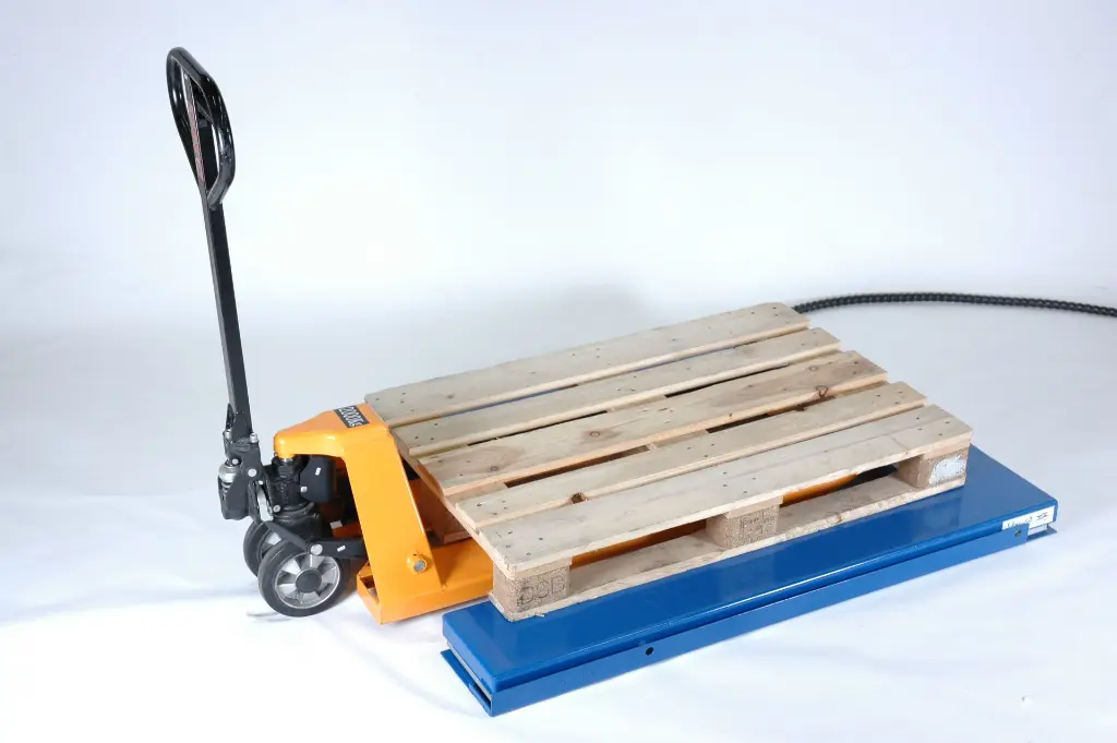 CUB_1000_low_profile_lift_table_9_big.webp