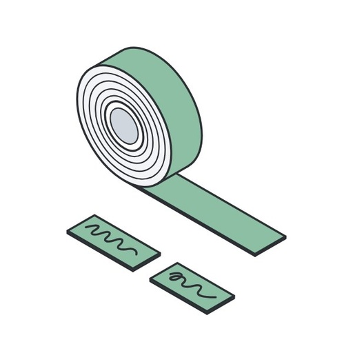 Magnetic labels and sheets